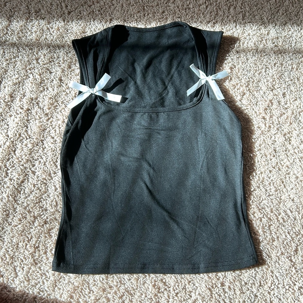 Edikted Black and White Bow Top
